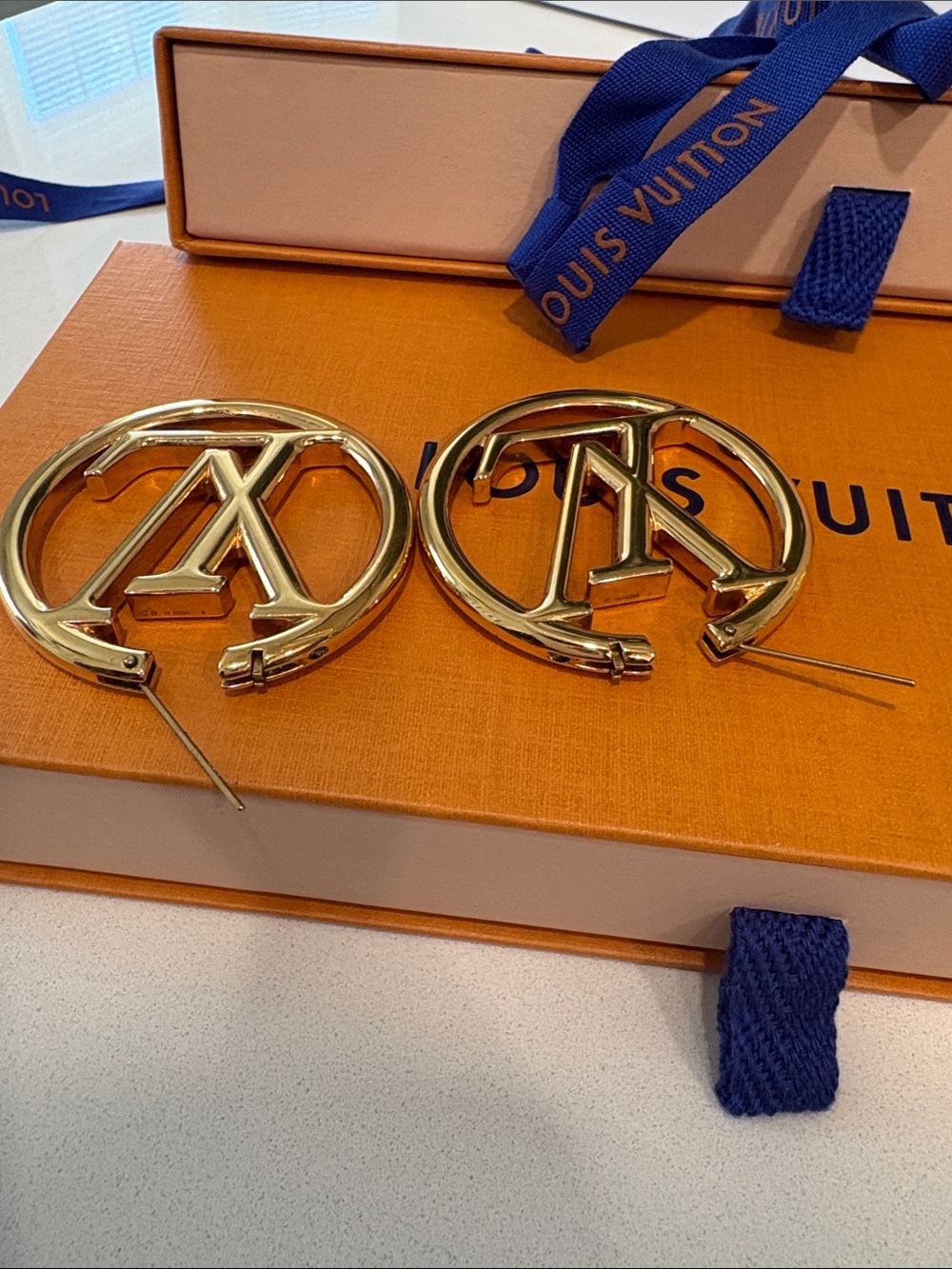 Louis Vuitton Gold Round LV Logo Louise Hoop Earrings